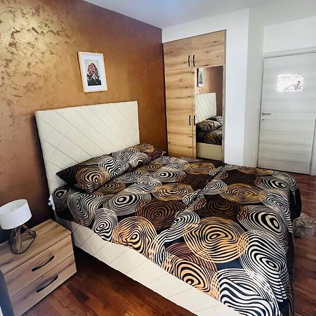 Apartman Lux فرانيي المظهر الخارجي الصورة