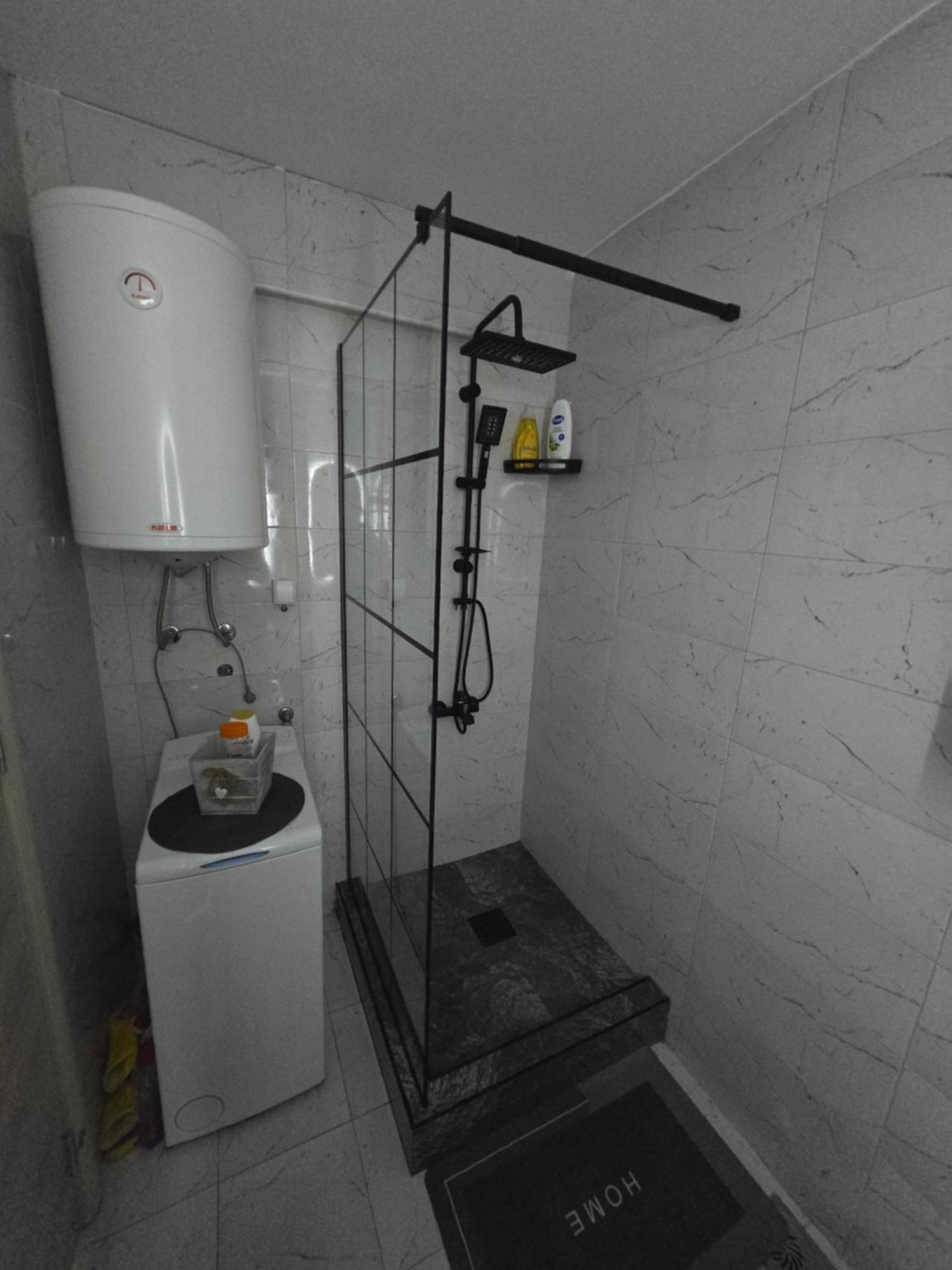 Apartman Lux فرانيي المظهر الخارجي الصورة